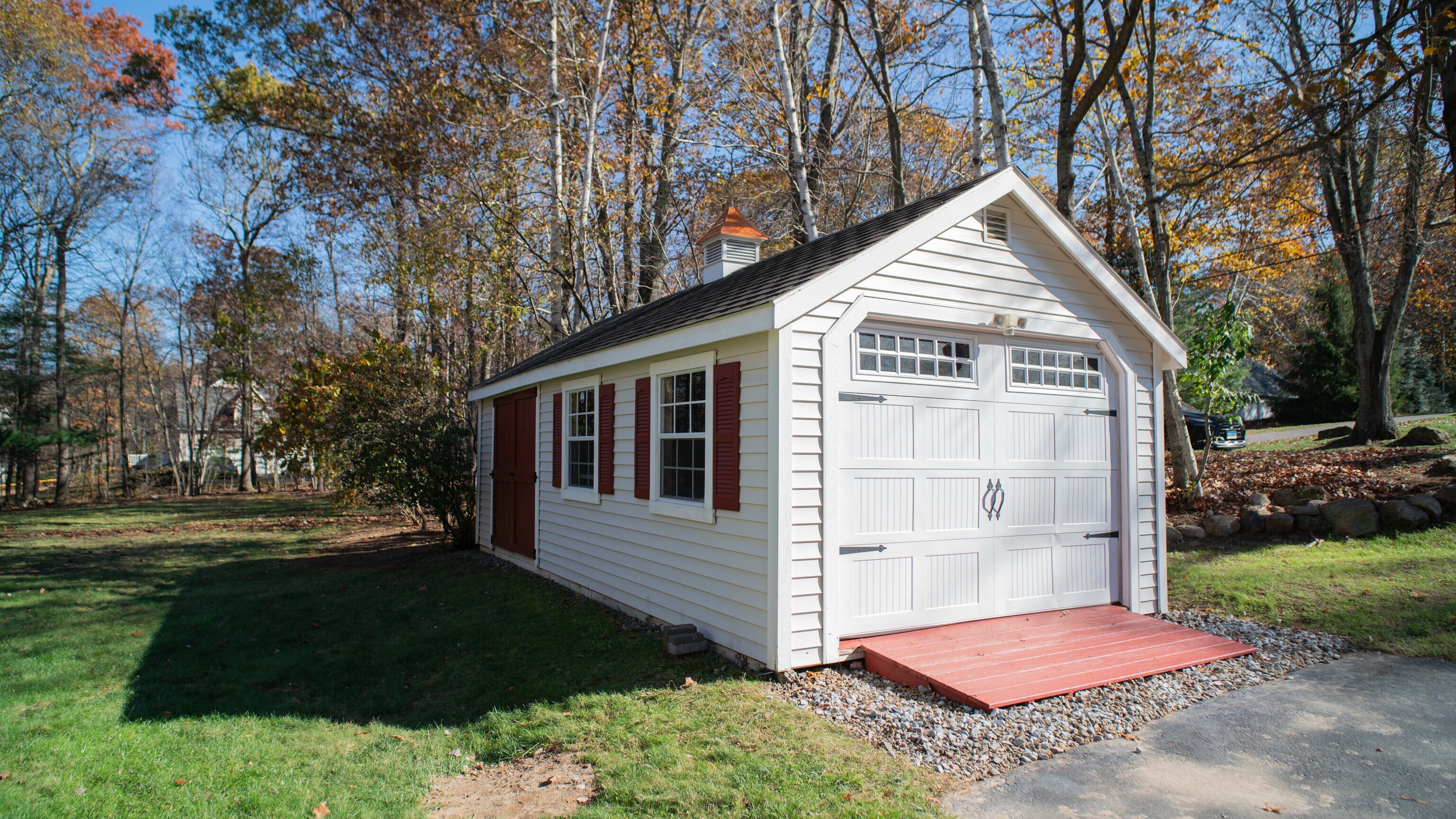 Tolland, Connecticut, 06084, United States, 4 Bedrooms Bedrooms, ,3 BathroomsBathrooms,Residential,For Sale,1989613