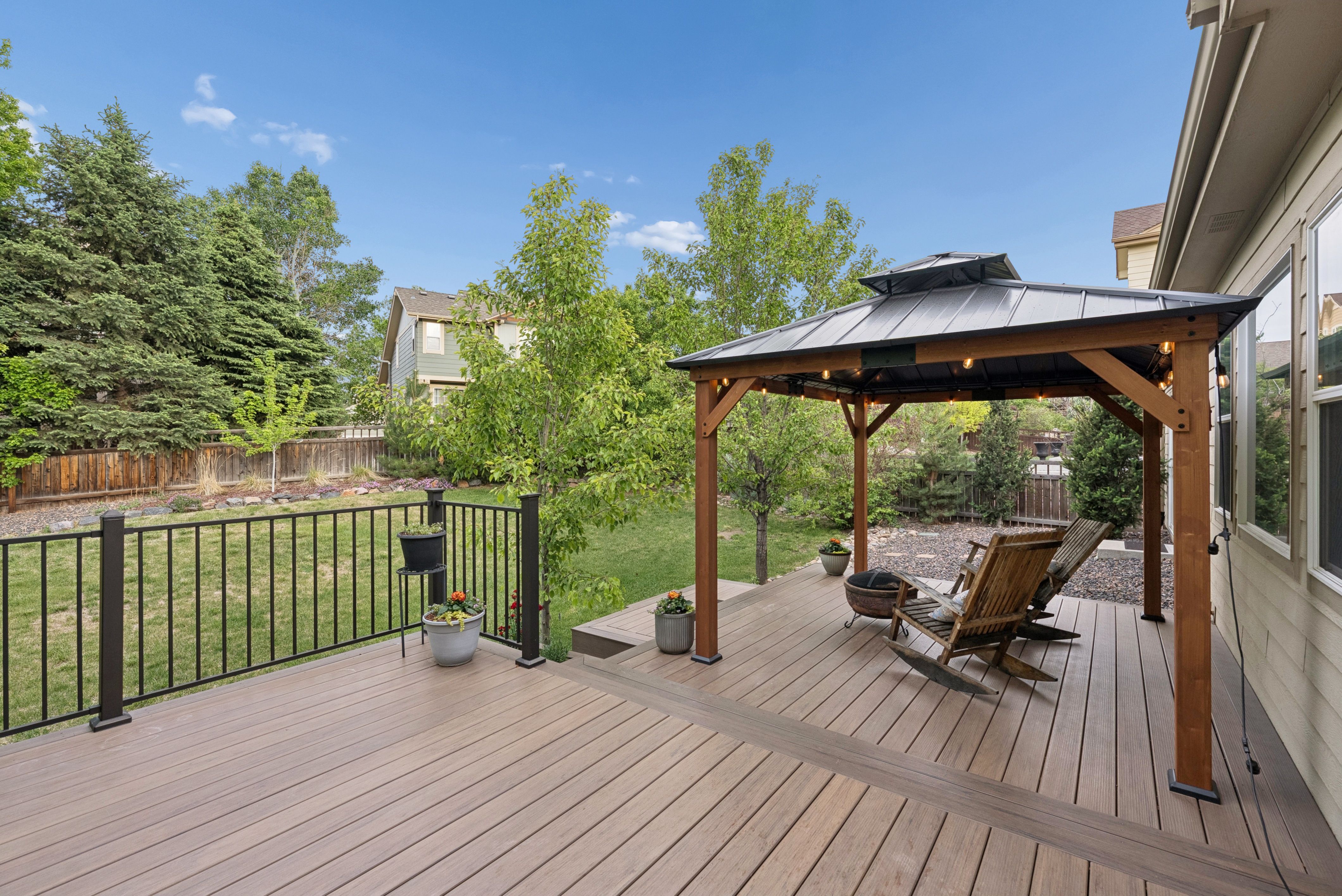  Main Level Living Paired With An Exceptional Location - 物件實景