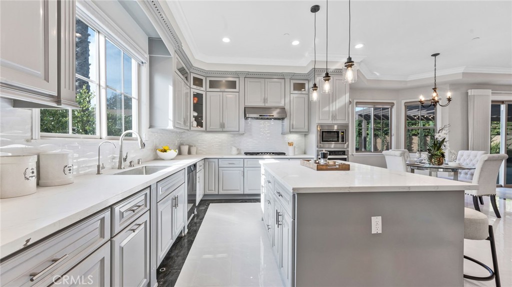 Temple City, California, 91780, United States, 5 Bedrooms Bedrooms, ,6 BathroomsBathrooms,Residential,For Sale,1989689