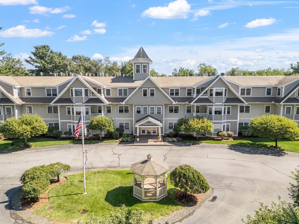 Chelmsford, Massachusetts, 01863, United States, 2 Bedrooms Bedrooms, ,2 BathroomsBathrooms,Residential,For Sale,1939125