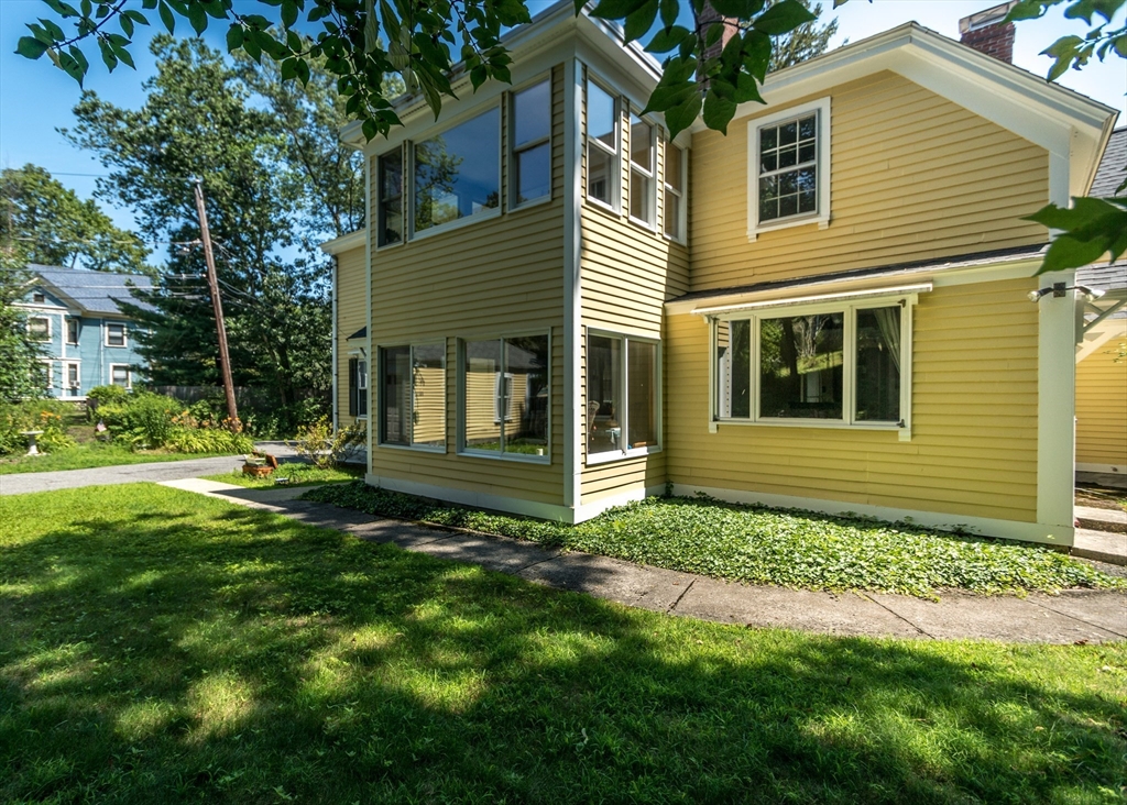 Waltham, Massachusetts, 02451, United States, 5 Bedrooms Bedrooms, ,3 BathroomsBathrooms,Residential,For Sale,1708573