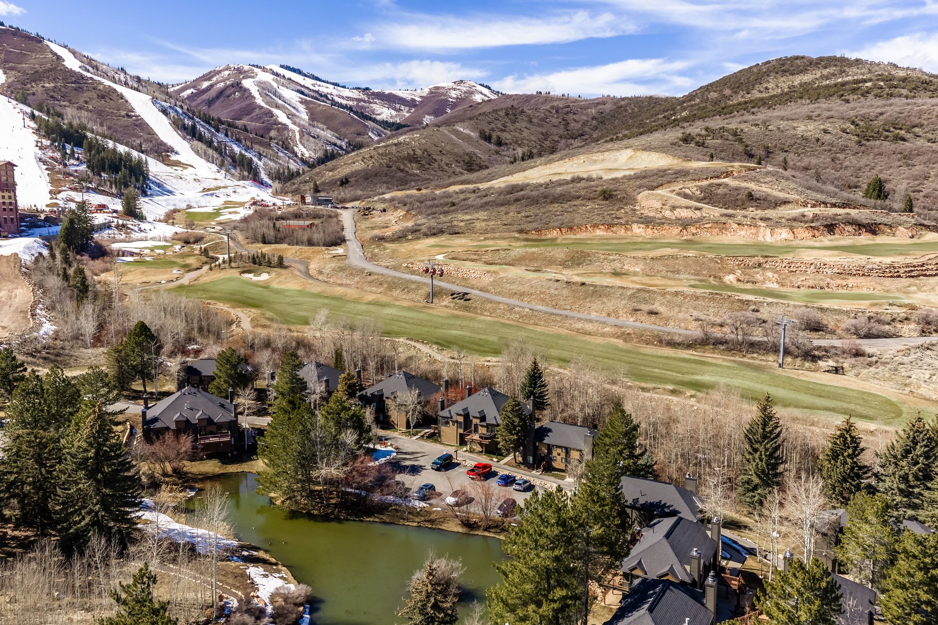  Hidden Gem Alert. Pond-Front. Turnkey. Income-Ready - 物件實景