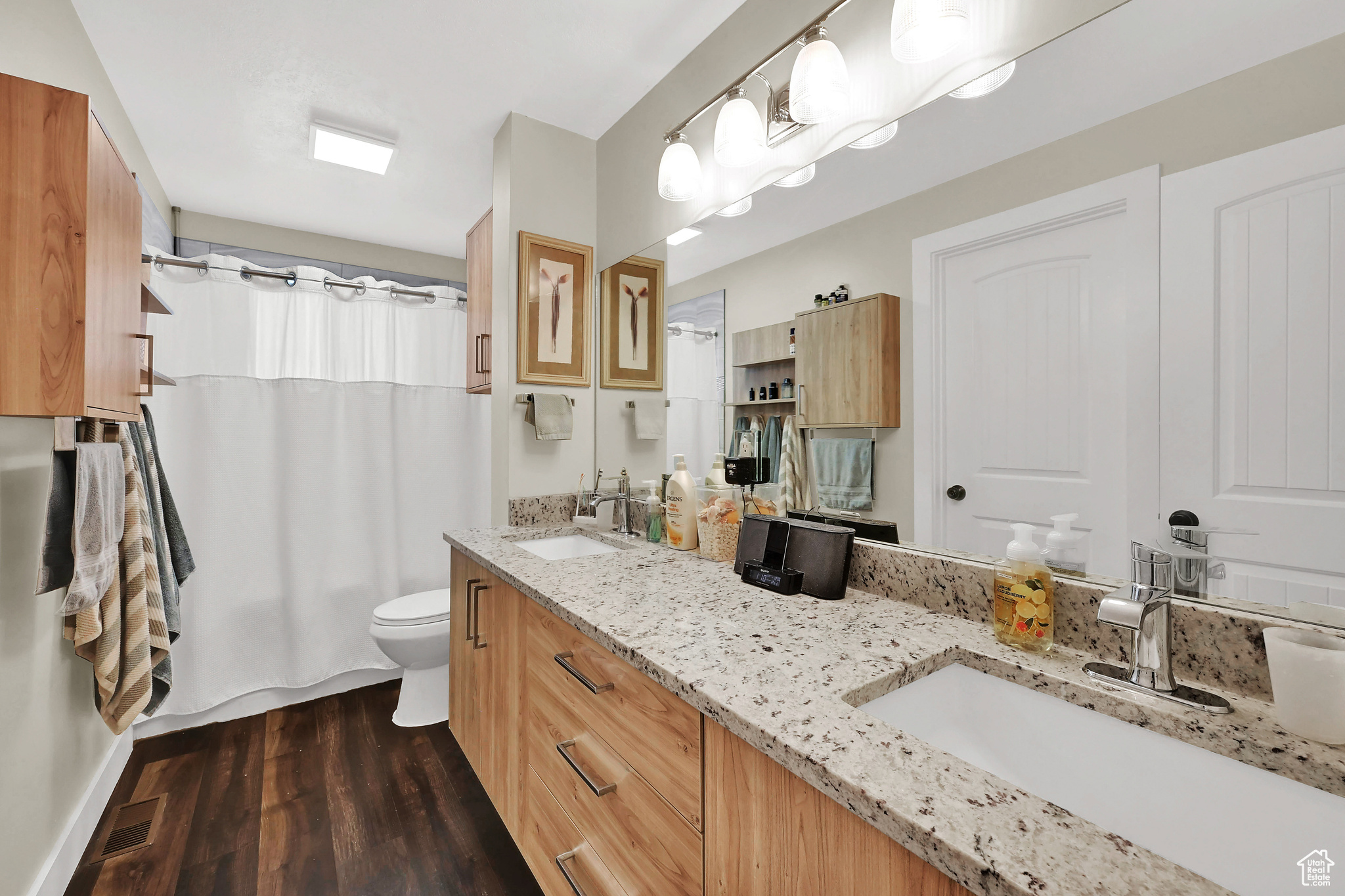 Syracuse, Utah, 84075, United States, 5 Bedrooms Bedrooms, ,2 BathroomsBathrooms,Residential,For Sale,1938699