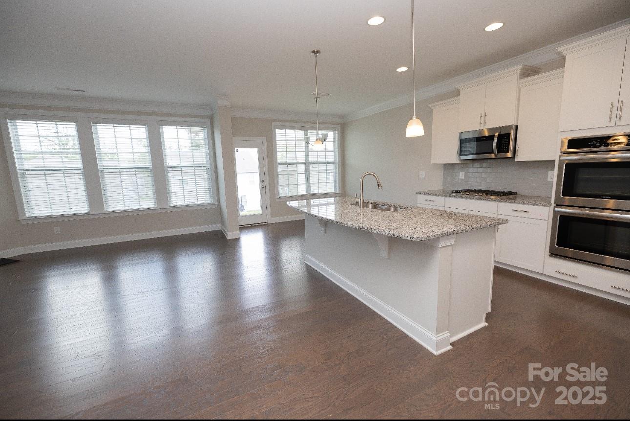Mooresville, North Carolina, 28117, United States, 4 Bedrooms Bedrooms, ,3 BathroomsBathrooms,Residential,For Sale,1897276