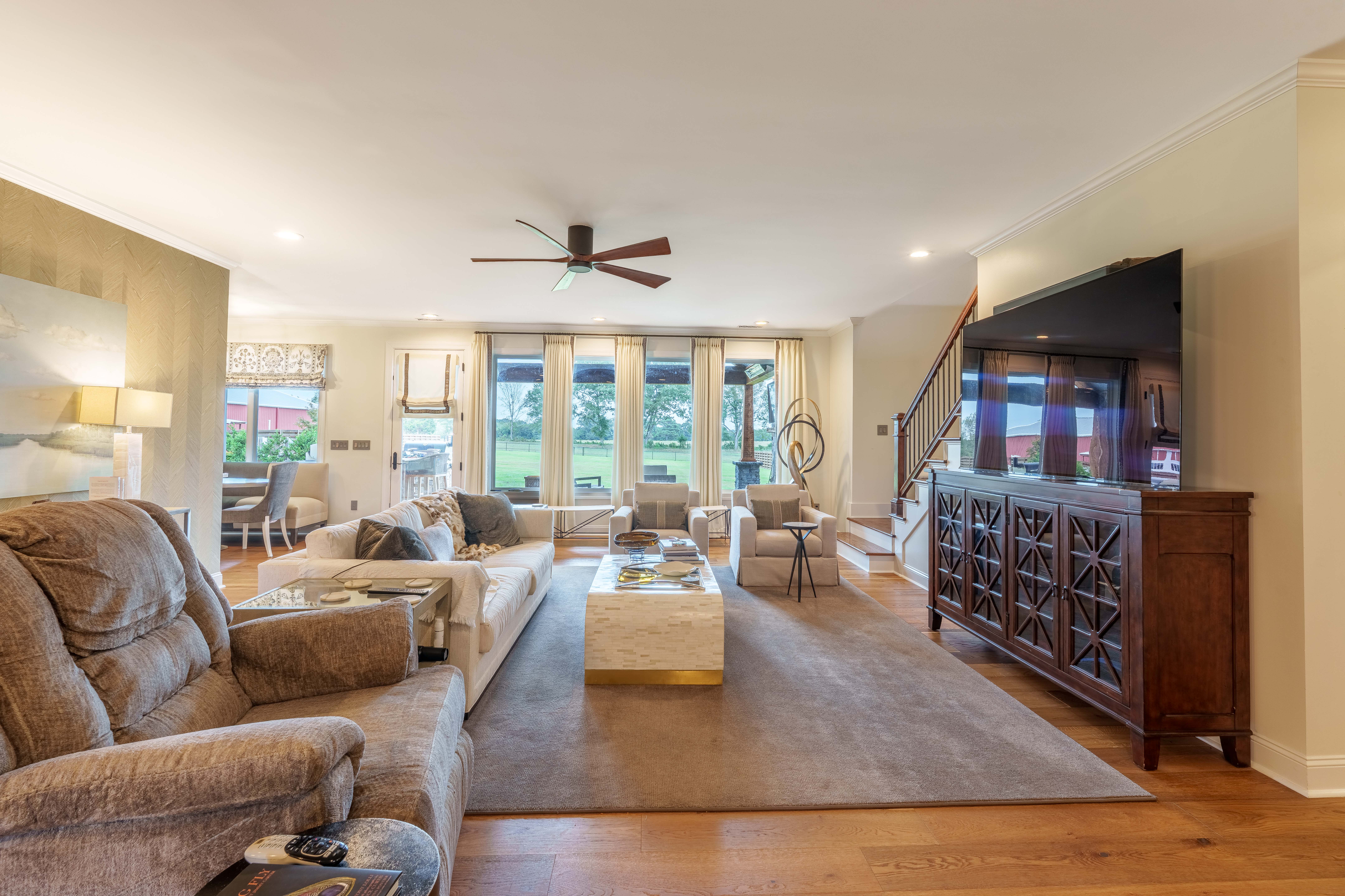 Florence, Alabama, 35633, United States, 3 Bedrooms Bedrooms, ,4 BathroomsBathrooms,Residential,For Sale,1944845