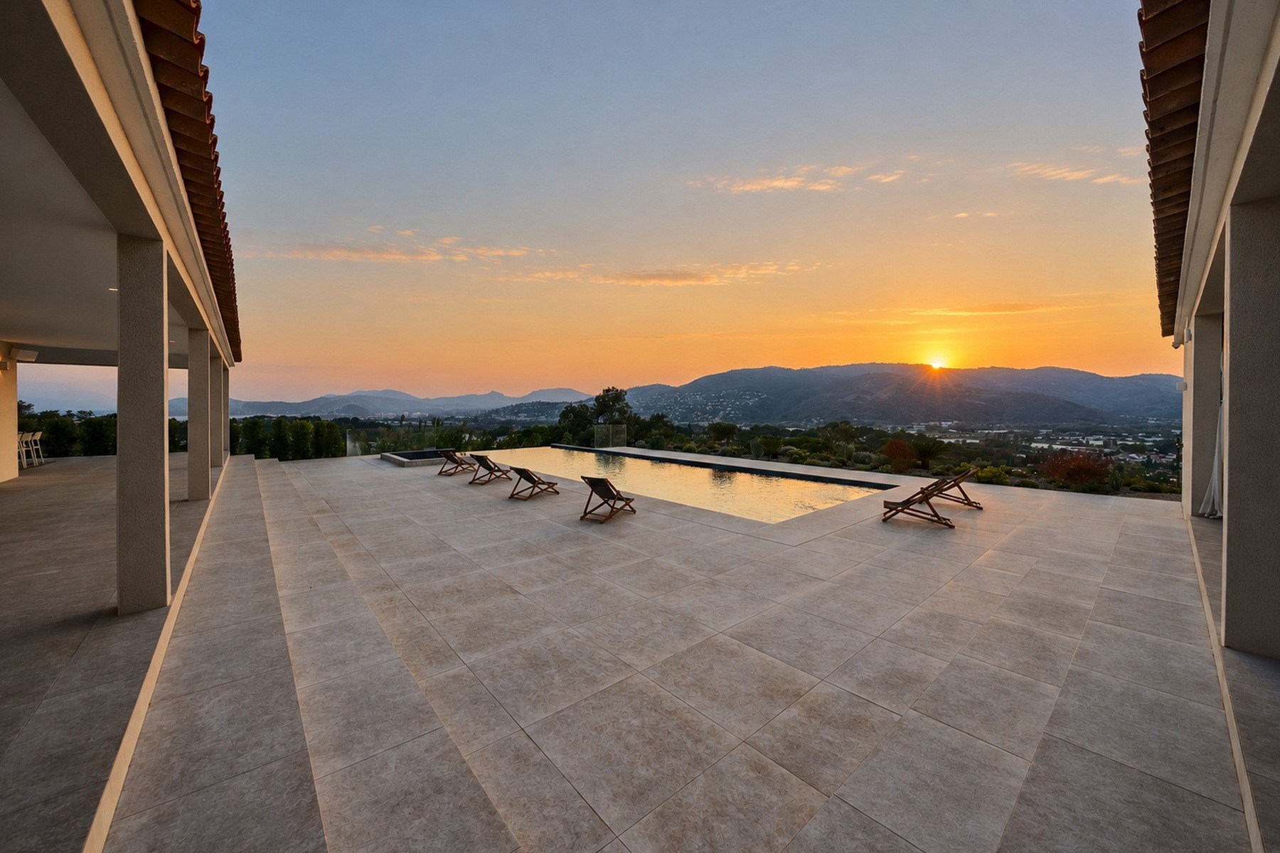  Mougins, private estate for sale, 533 sqm, panoramic views, guest house and 2.2… - 物件實景
