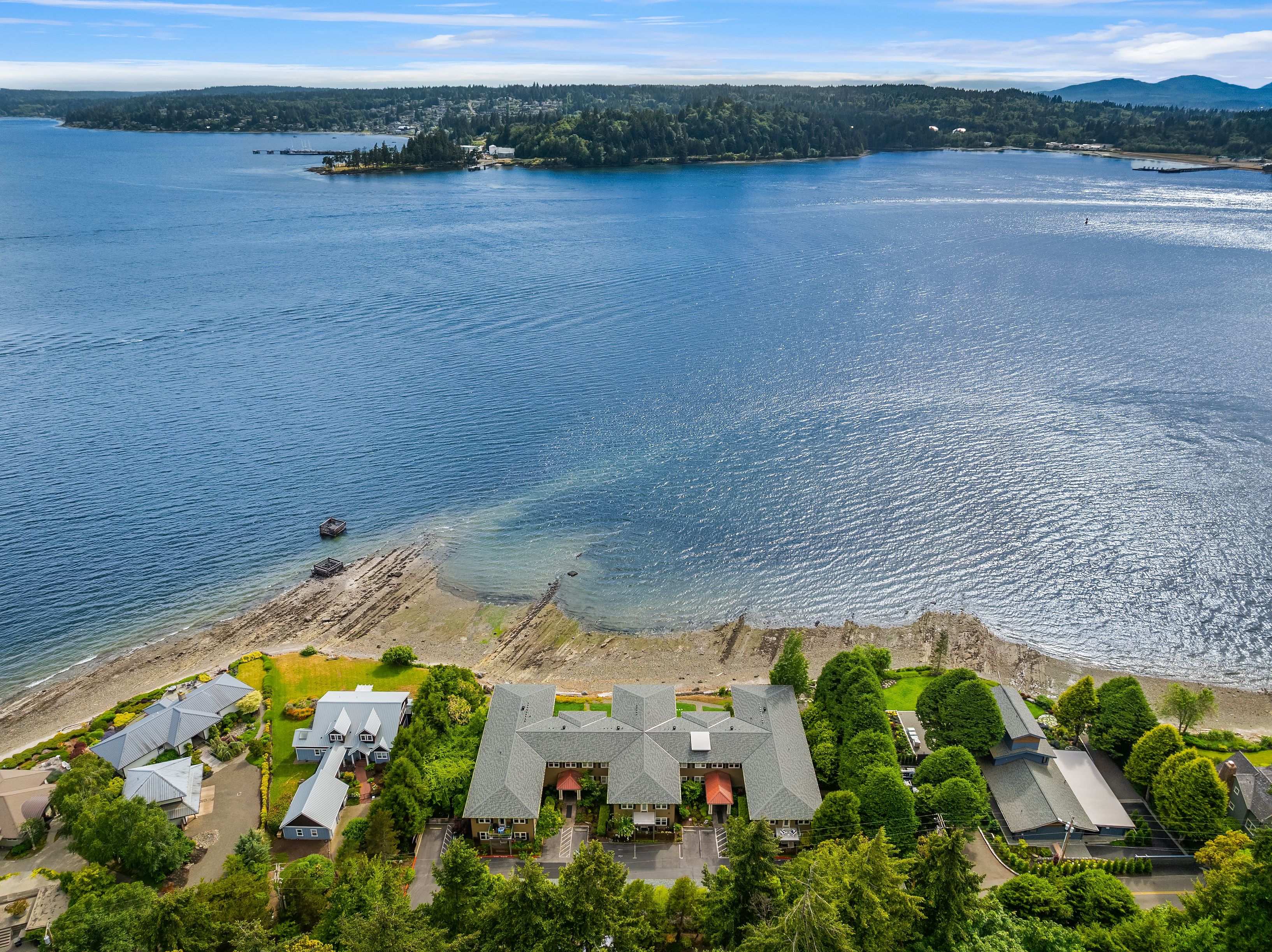 9551 NE South Beach Drive 3H, Bainbridge Island, WA 98110 - 物件實景