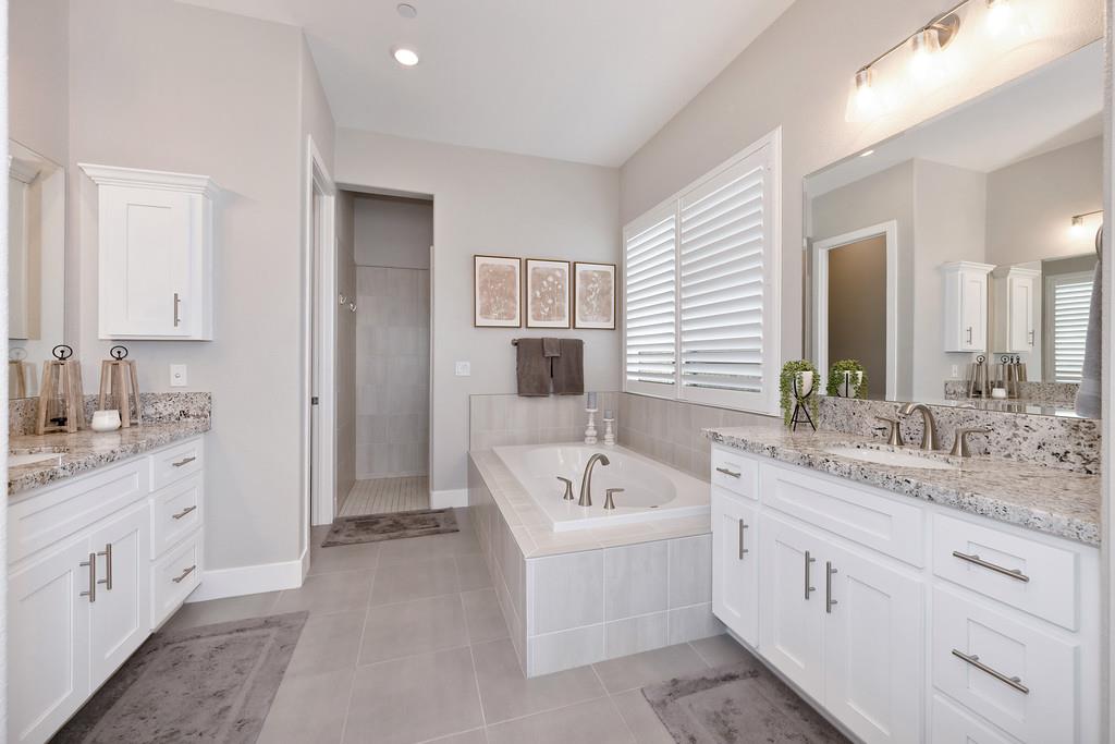 Roseville, California, 95747, United States, 4 Bedrooms Bedrooms, ,4 BathroomsBathrooms,Residential,For Sale,1927249