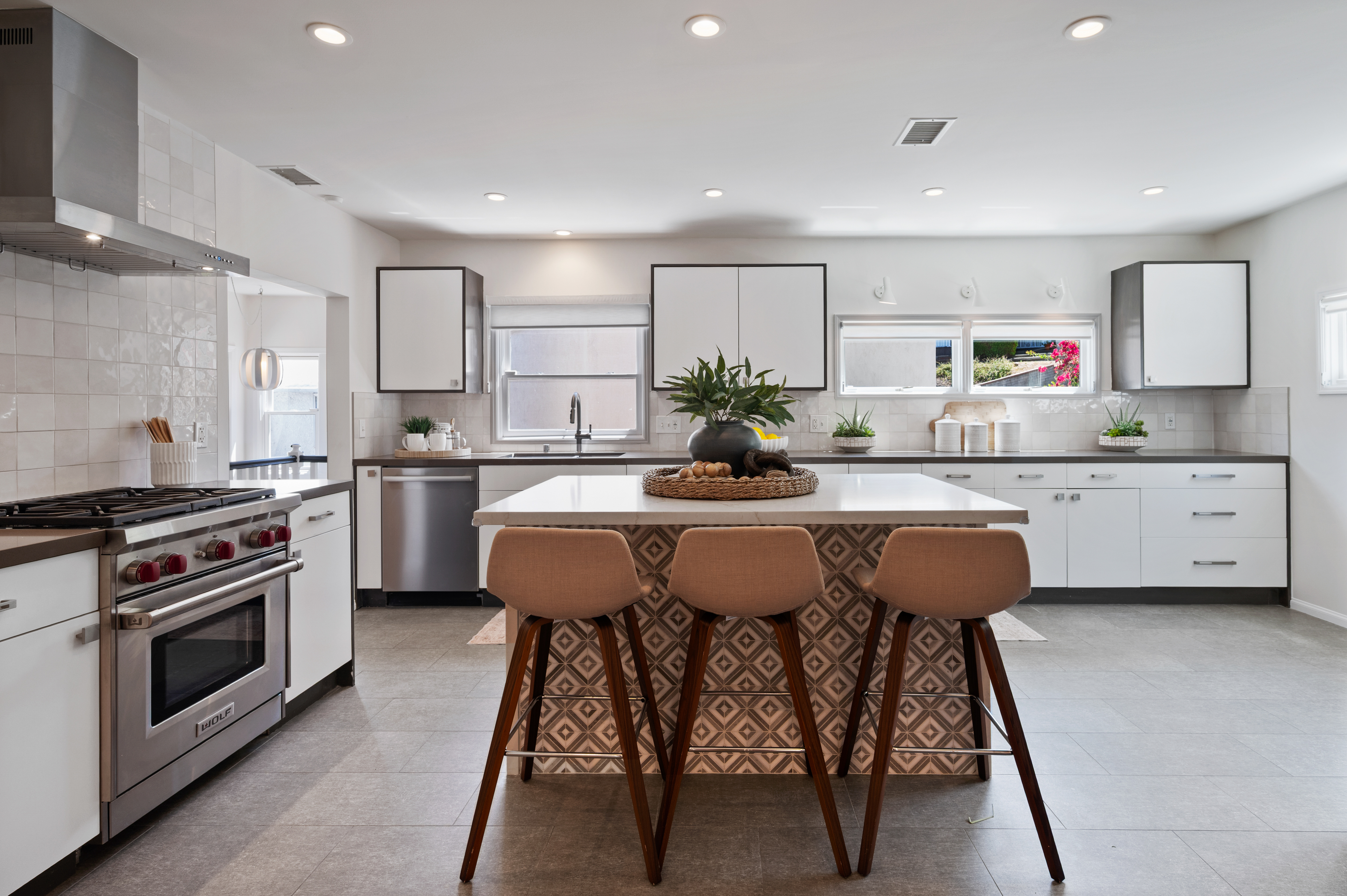  1662 Rotary Drive, Los Angeles, CA 90026 - 物件實景