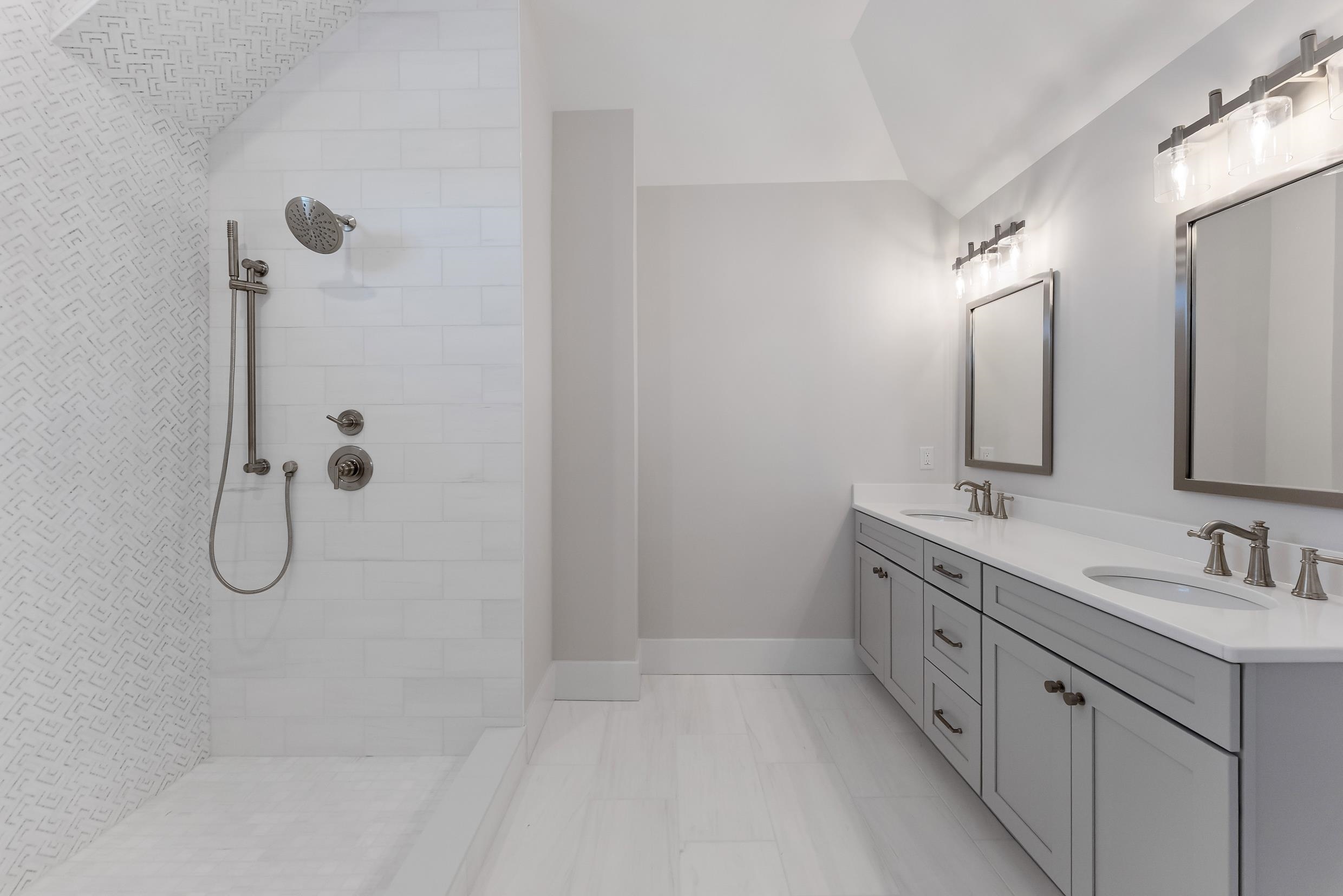 North Wildwood, New Jersey, 08260, United States, 5 Bedrooms Bedrooms, ,4 BathroomsBathrooms,Residential,For Sale,1977306