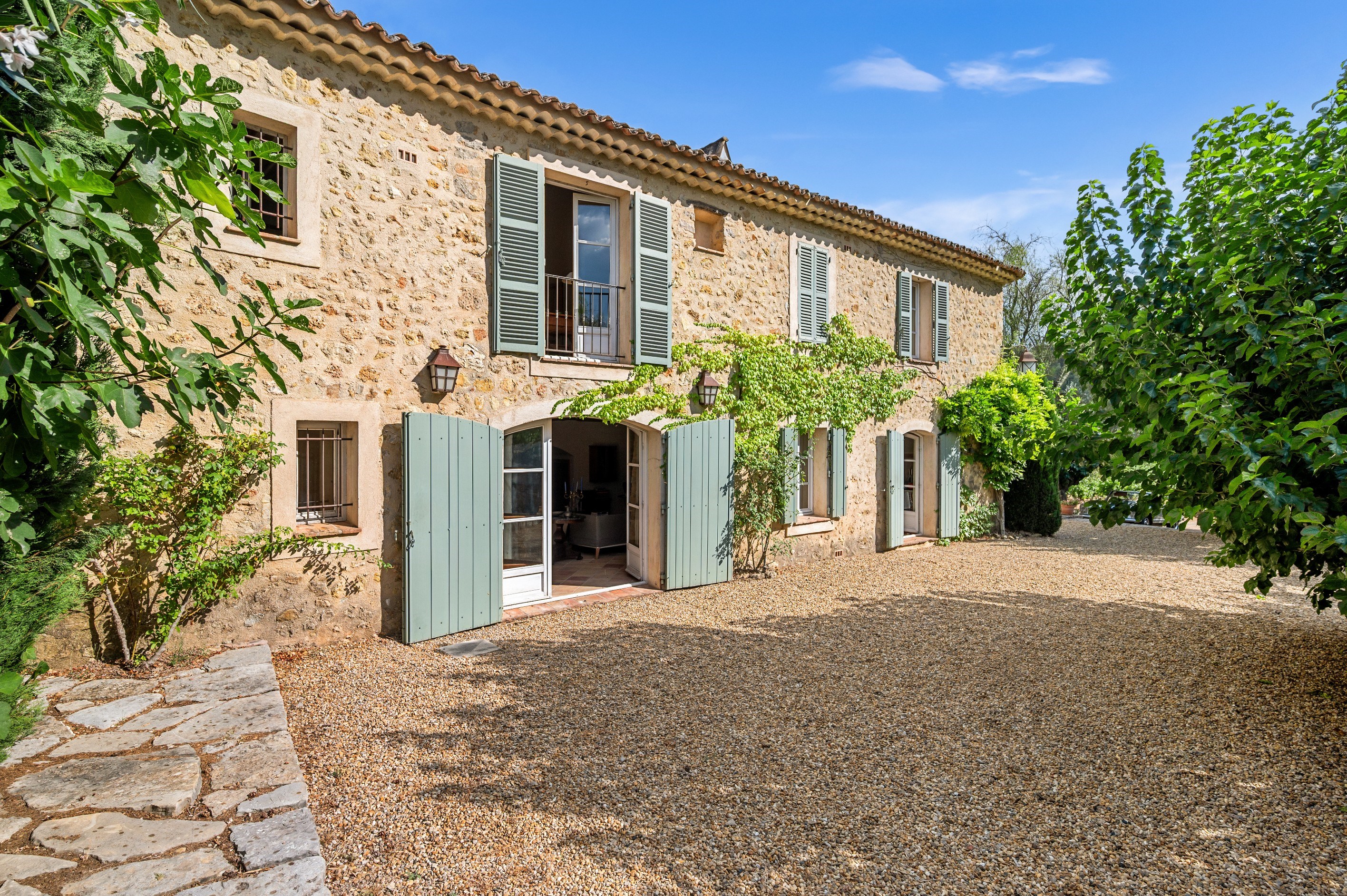  Exceptional Provençal Estate – Elegant Bastide with Pool Amidst Vineyards - 物件實景