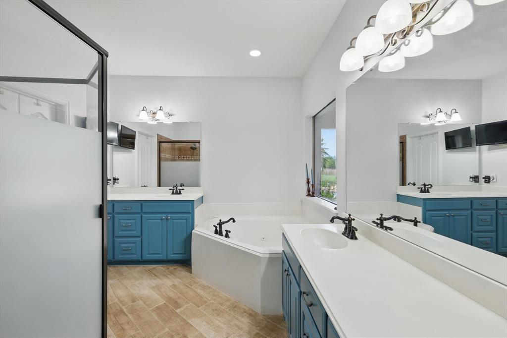 Midlothian, Texas, 76065, United States, 3 Bedrooms Bedrooms, ,3 BathroomsBathrooms,Residential,For Sale,1887438
