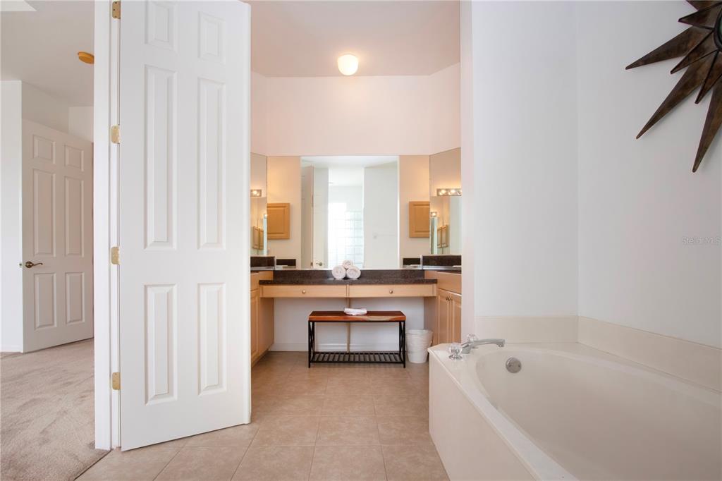 Ellenton, Florida, 34222, United States, 4 Bedrooms Bedrooms, ,3 BathroomsBathrooms,Residential,For Sale,1988008