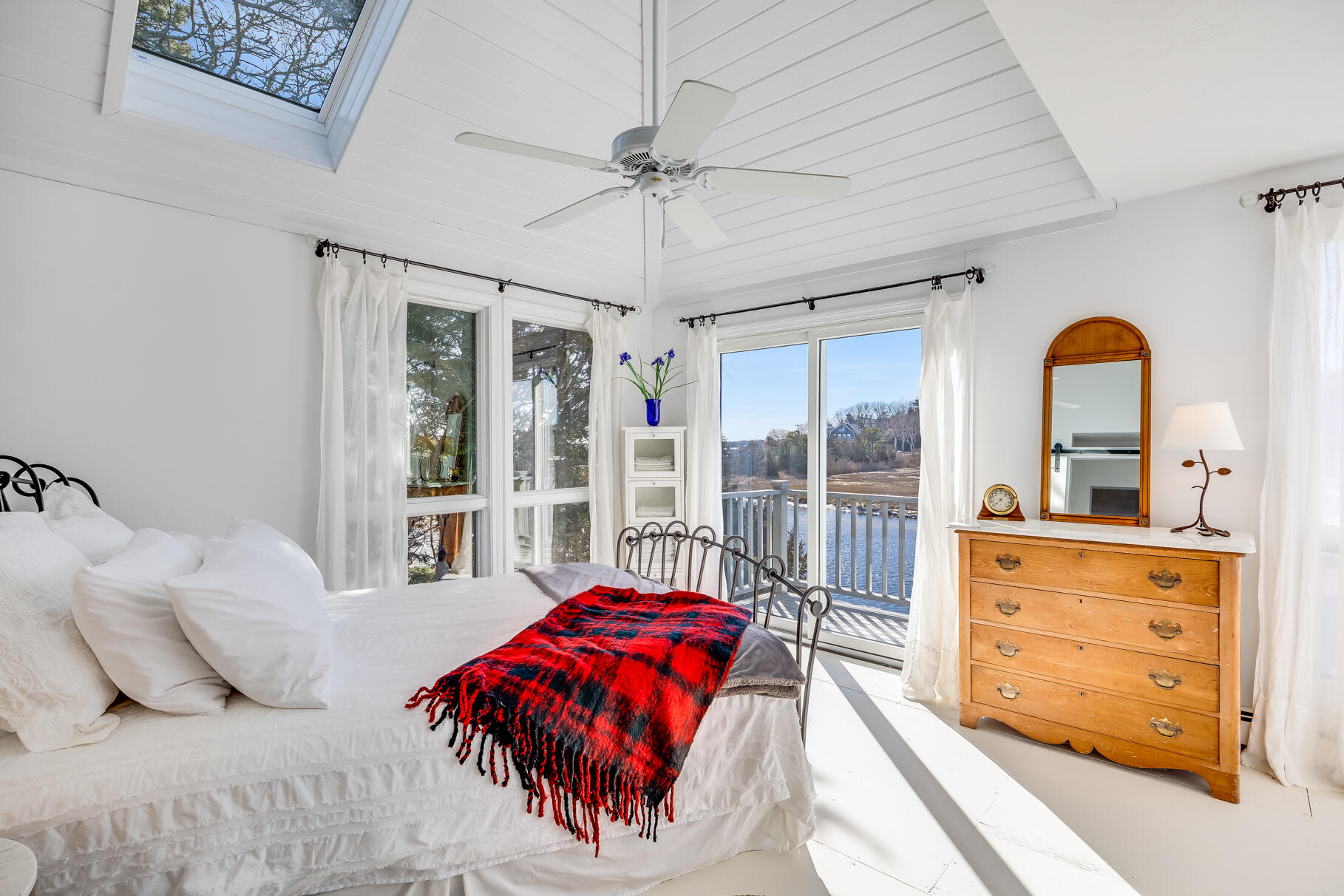  818 S Main Street - 物件實景