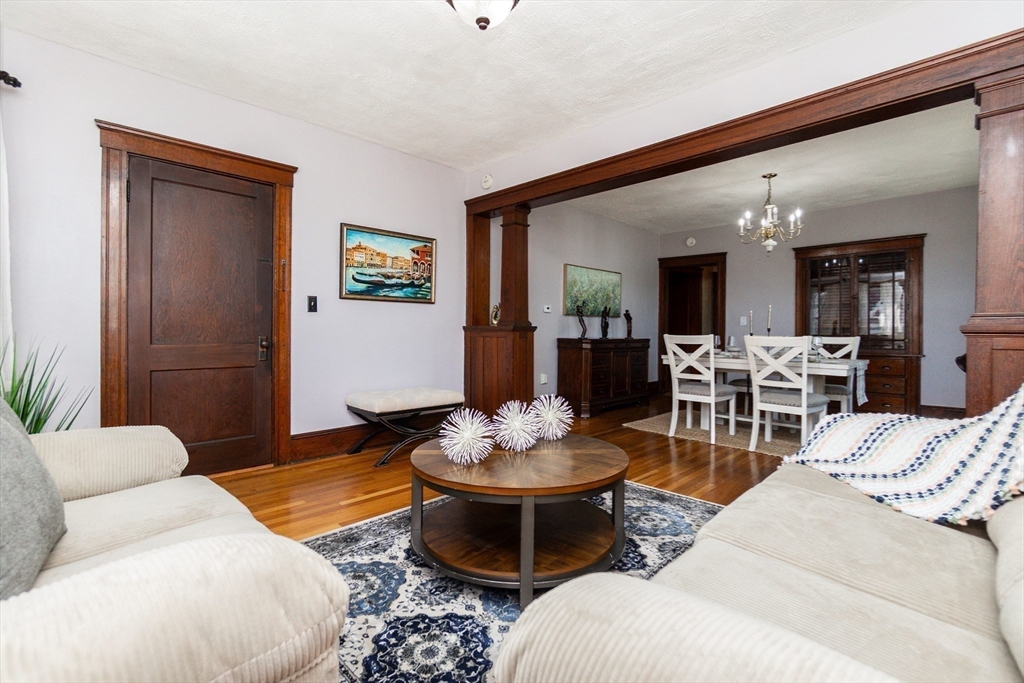 Lawrence, Massachusetts, 01841, United States, 6 Bedrooms Bedrooms, ,3 BathroomsBathrooms,Residential,For Sale,2048880