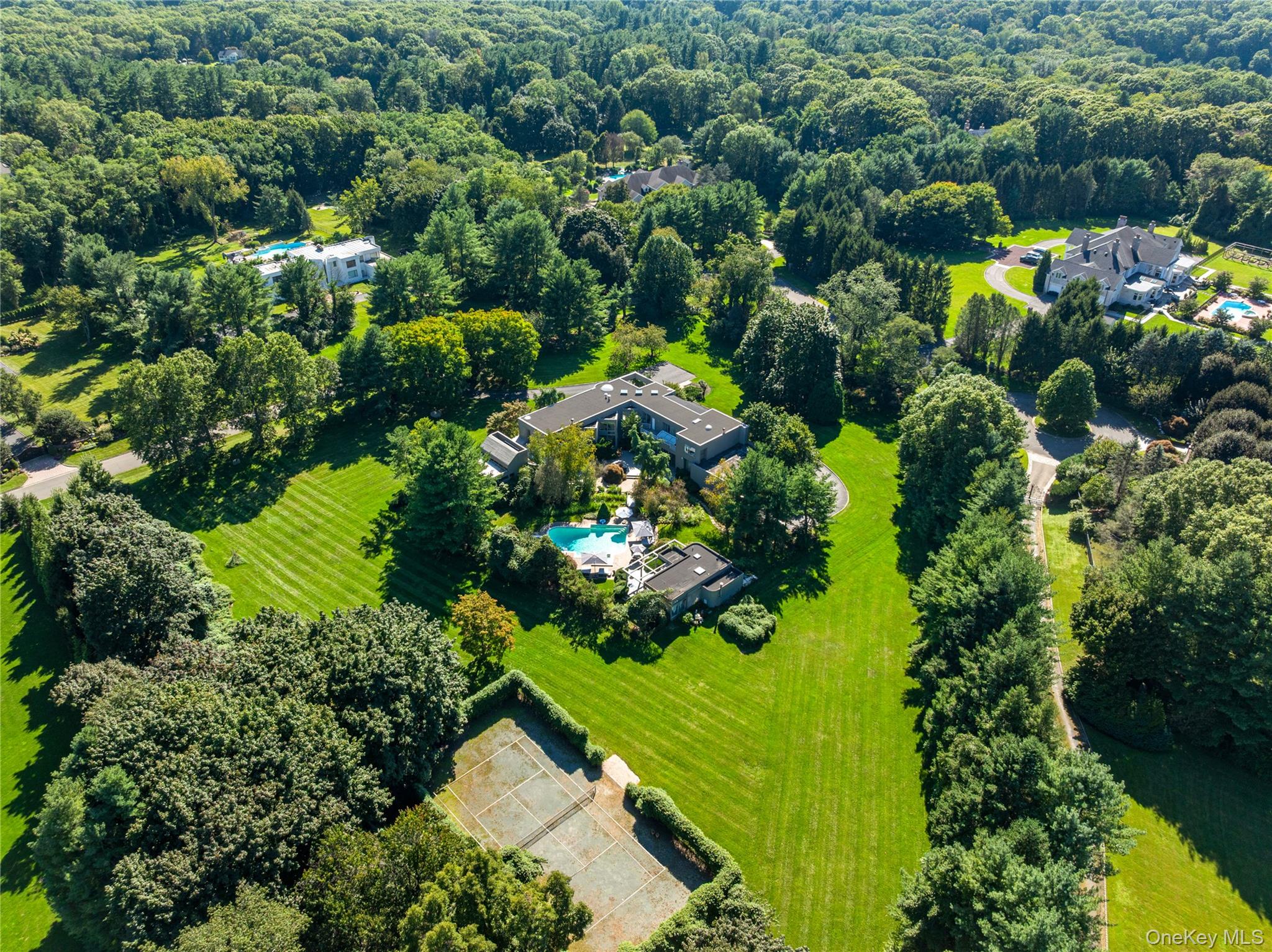  18 Chestnut Hill Drive, Upper Brookville, NY, 11771 - 物件實景