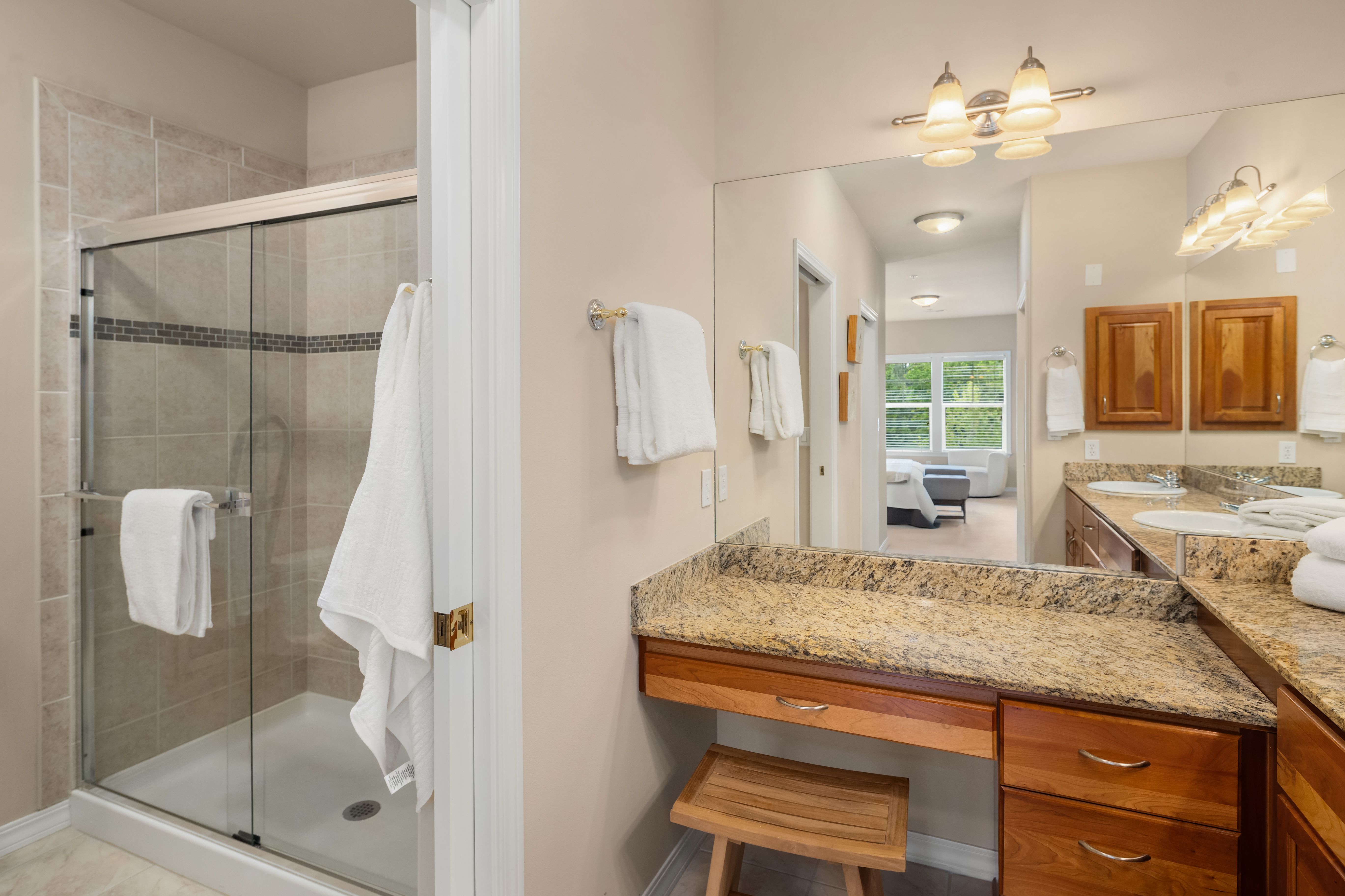  4406 Providence Point Place SE Unit #302, Issaquah, WA 98029 - 物件實景