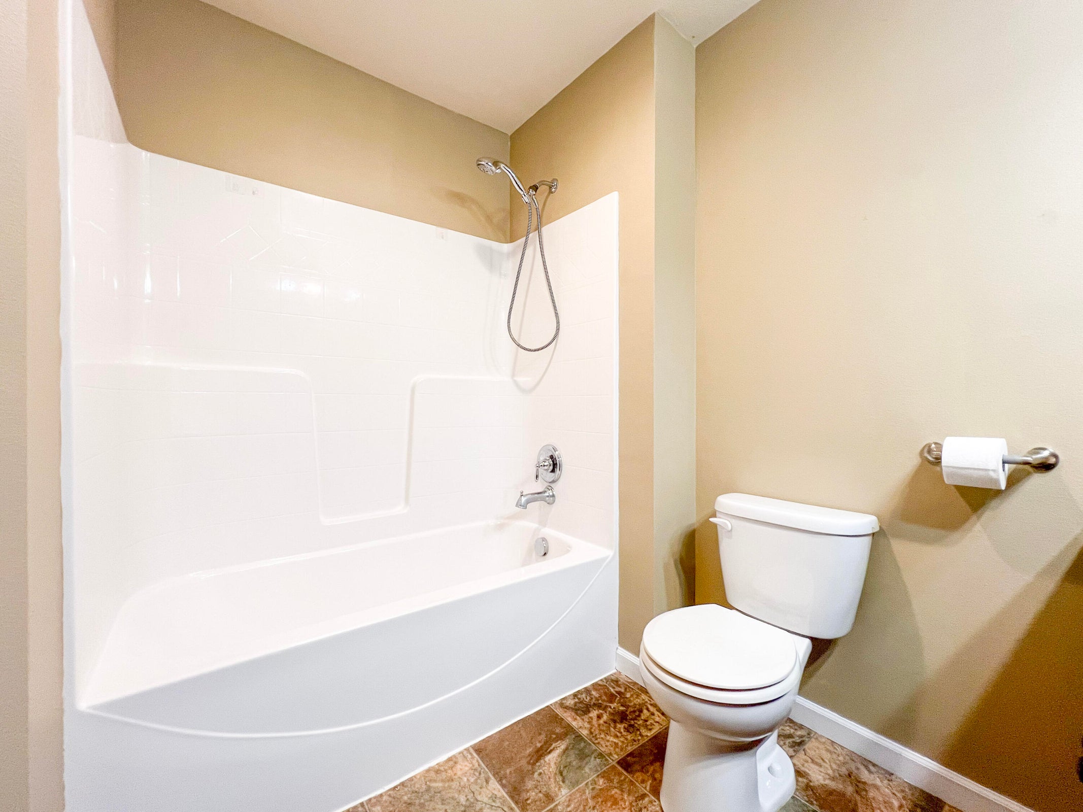 Colville, Washington, 99114, United States, 3 Bedrooms Bedrooms, ,2 BathroomsBathrooms,Residential,For Sale,1928026