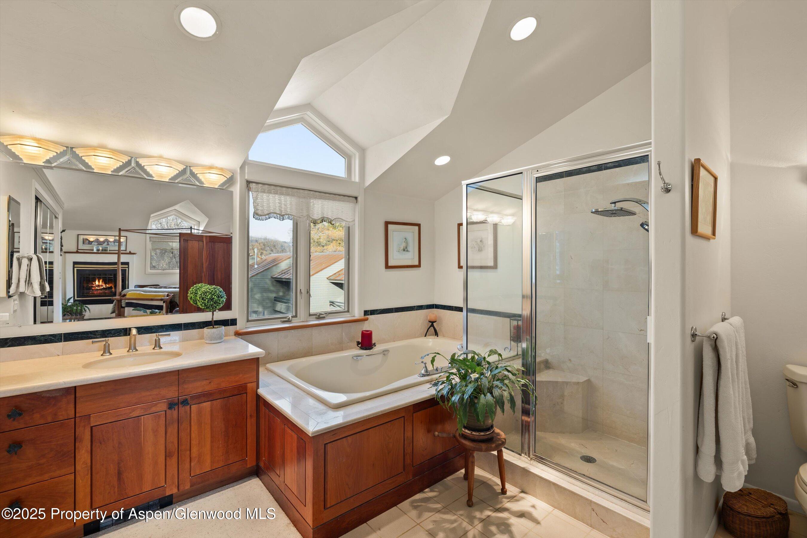 Carbondale, Colorado, 81623, United States, 6 Bedrooms Bedrooms, ,4 BathroomsBathrooms,Residential,For Sale,1986290