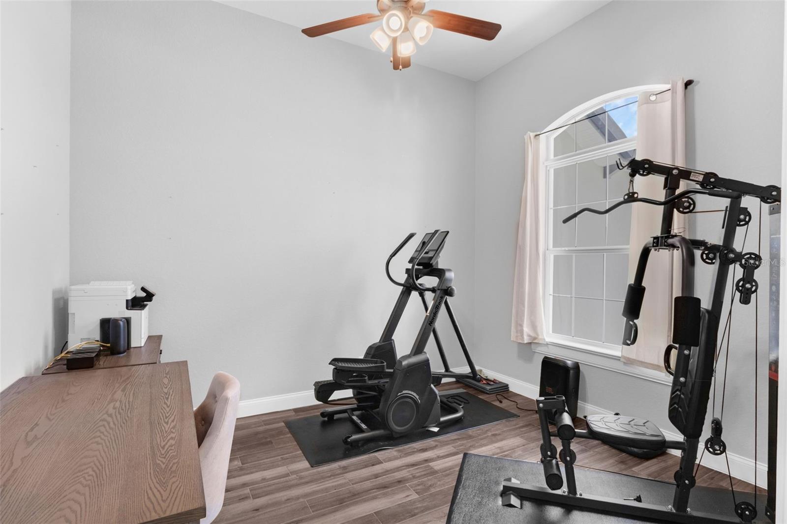 LAKELAND, Florida, 33813, United States, 5 Bedrooms Bedrooms, ,3 BathroomsBathrooms,Residential,For Sale,1937728