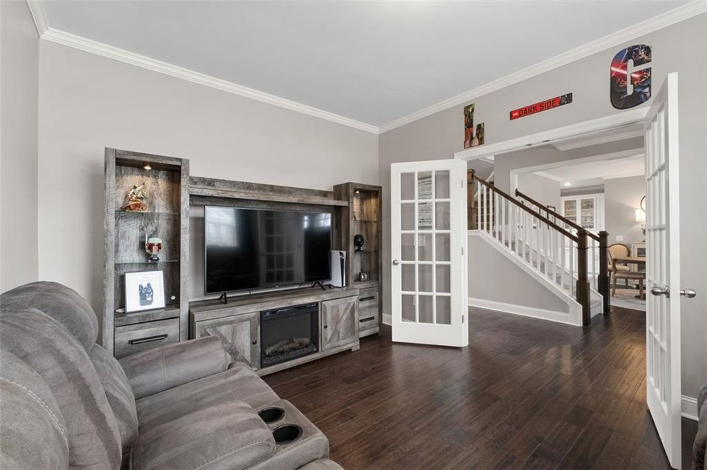 Cumming, Georgia, 30028, United States, 5 Bedrooms Bedrooms, ,4 BathroomsBathrooms,Residential,For Sale,1828216