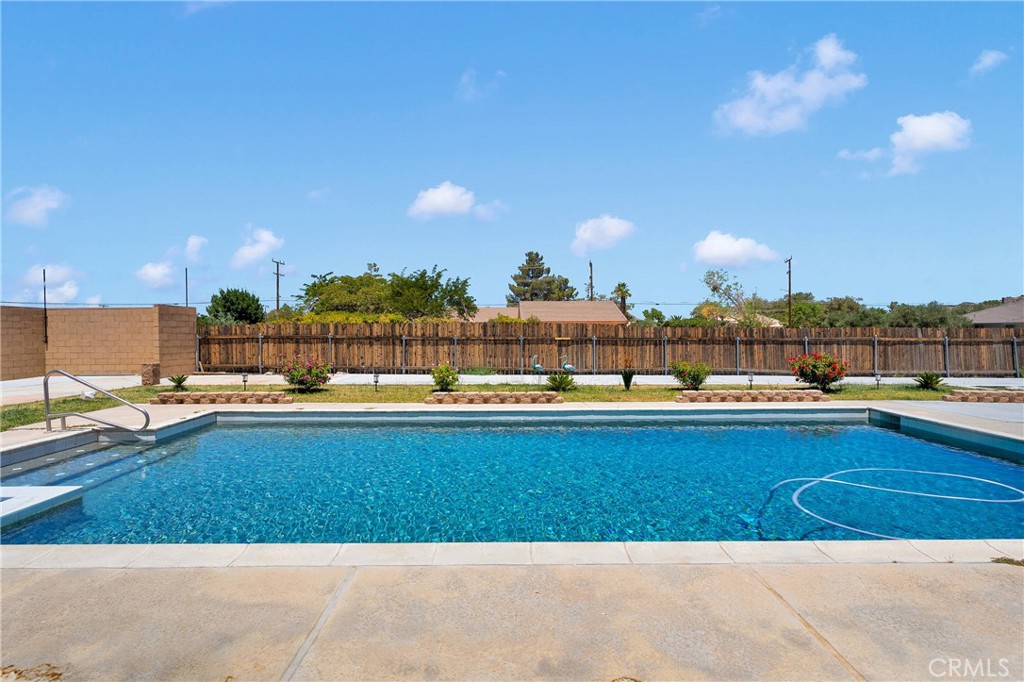 Apple Valley, California, 92307, United States, 4 Bedrooms Bedrooms, ,4 BathroomsBathrooms,Residential,For Sale,1980468