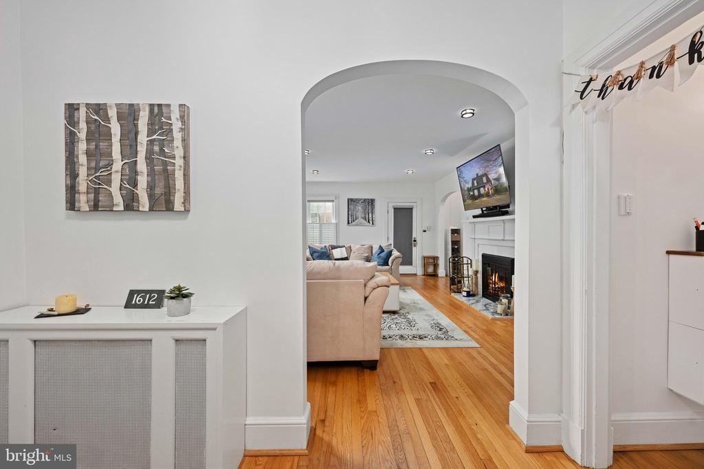 Fredericksburg, Virginia, 22401, United States, 3 Bedrooms Bedrooms, ,3 BathroomsBathrooms,Residential,For Sale,1993383