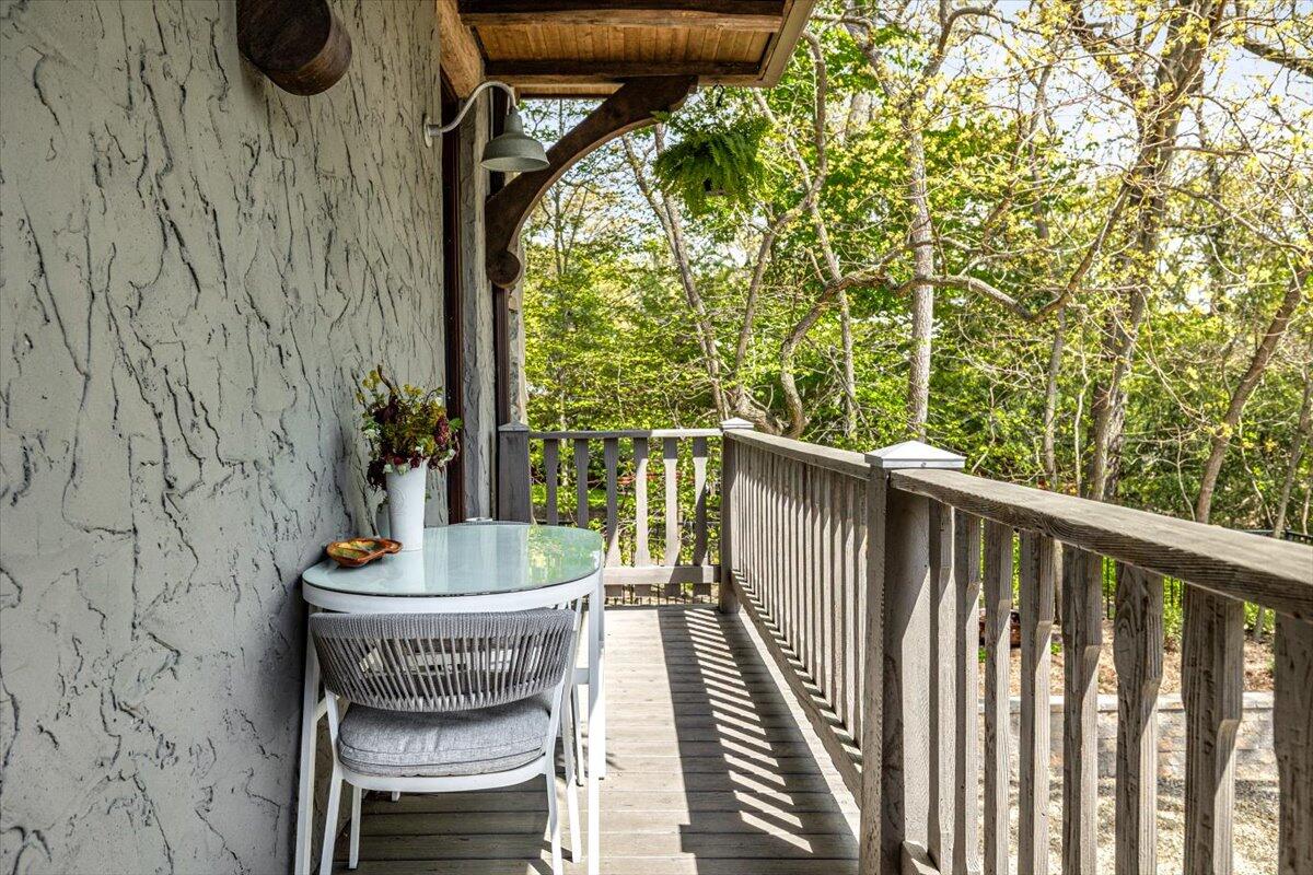 Michiana Shores, Indiana, 46360, United States, 5 Bedrooms Bedrooms, ,4 BathroomsBathrooms,Residential,For Sale,1949684