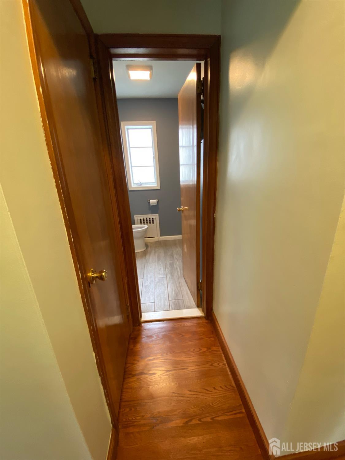 East Brunswick, New Jersey, 08816, United States, 5 Bedrooms Bedrooms, ,2 BathroomsBathrooms,Residential,For Sale,1956516