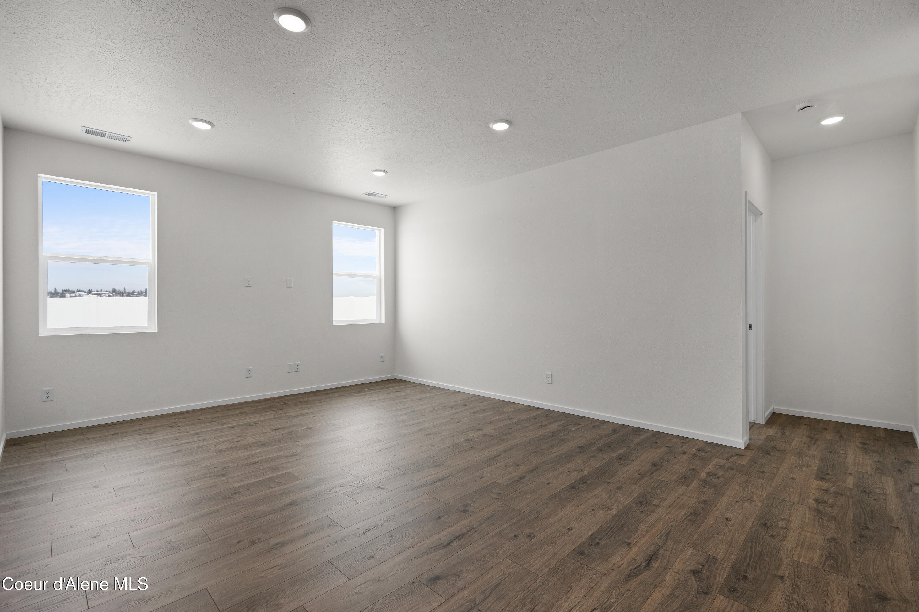 Post Falls, Idaho, 83854, United States, 4 Bedrooms Bedrooms, ,Residential,For Sale,1979406