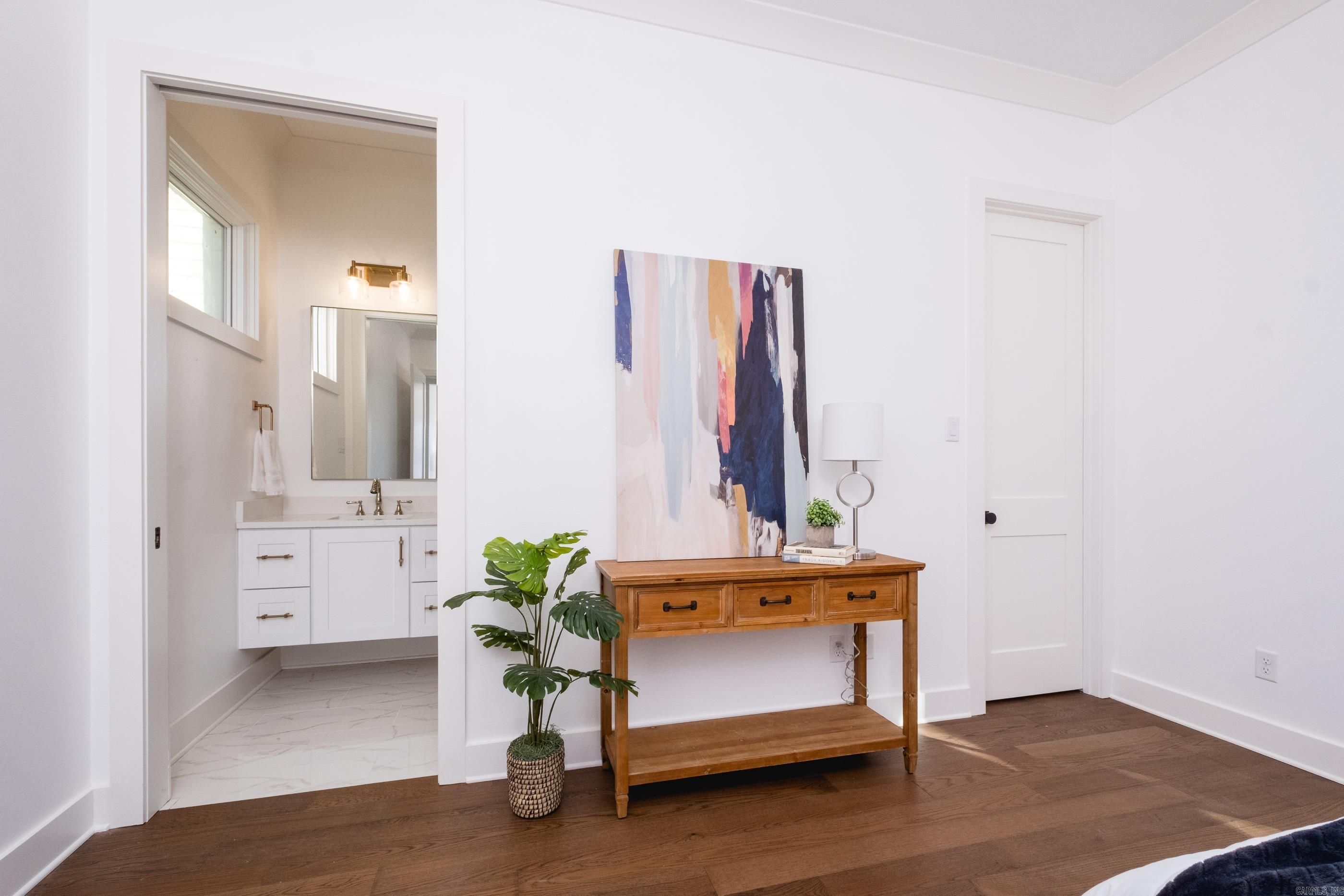 Little Rock, Arkansas, 72207, United States, 4 Bedrooms Bedrooms, ,4 BathroomsBathrooms,Residential,For Sale,1987623