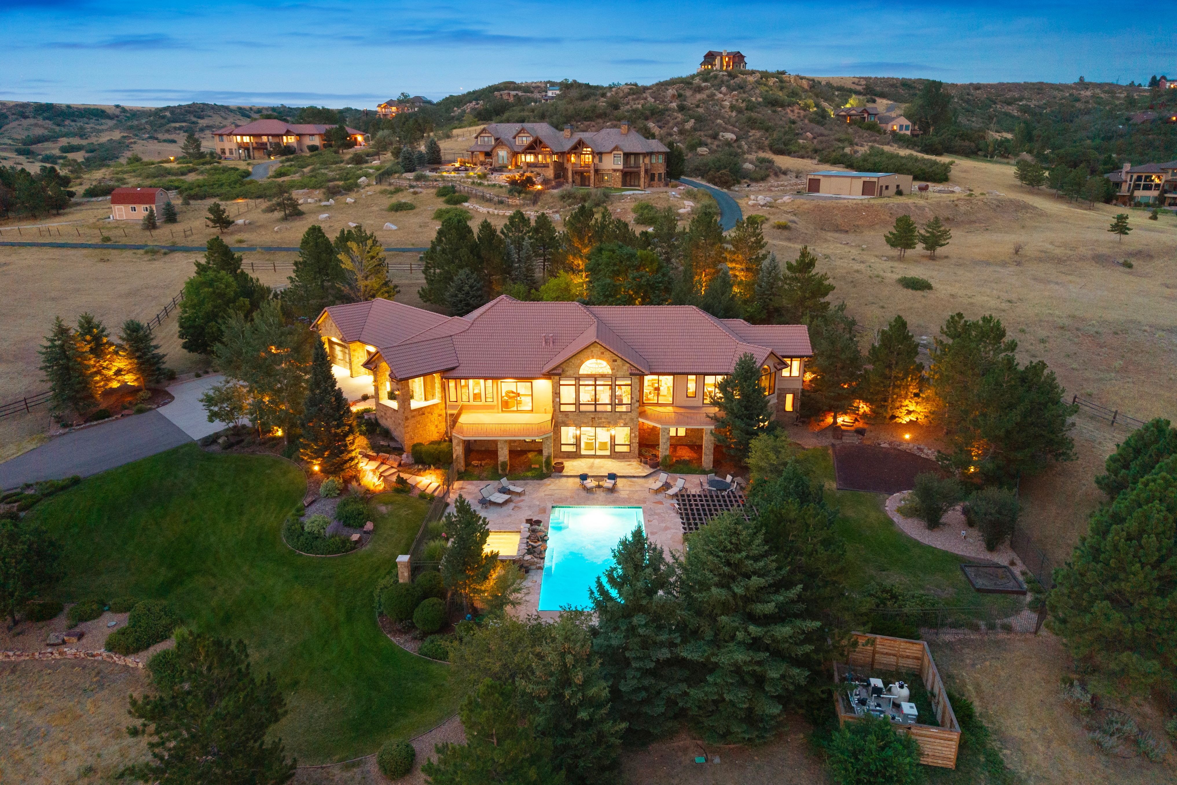 Legacy Estate Custom Residence In Highly Coveted McArthur Ranch - 物件實景