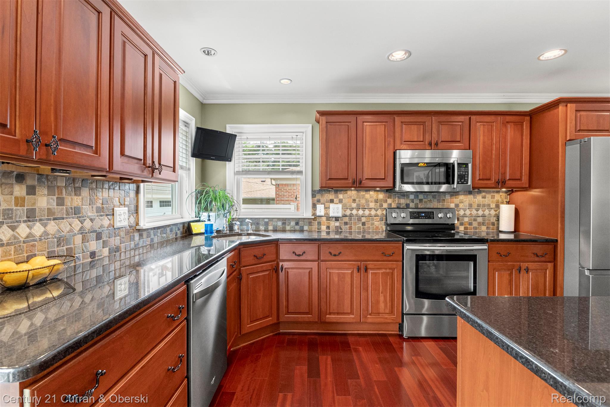 Allen Park, Michigan, 48101, United States, 4 Bedrooms Bedrooms, ,4 BathroomsBathrooms,Residential,For Sale,1982178