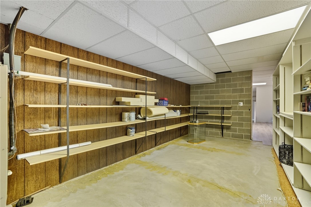 Brookville, Ohio, 45309, United States, 3 Bedrooms Bedrooms, ,4 BathroomsBathrooms,Residential,For Sale,1995742