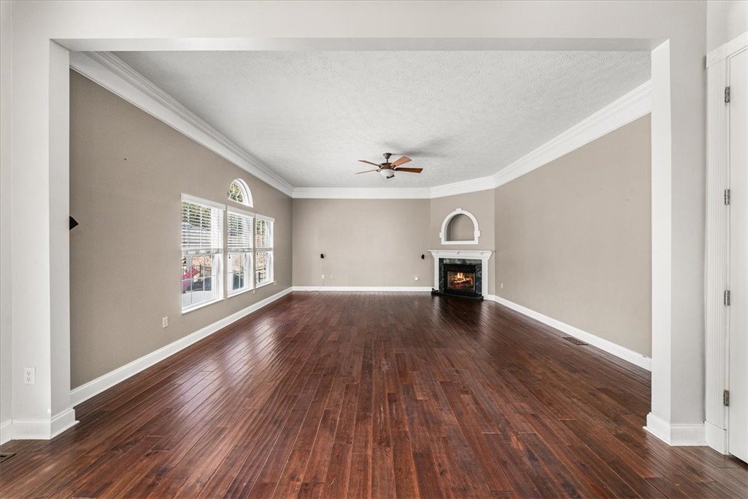 Pine Twp, Pennsylvania, 16046, United States, 5 Bedrooms Bedrooms, ,6 BathroomsBathrooms,Residential,For Sale,1989507