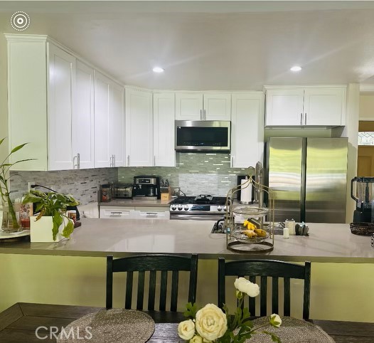 Canoga Park, California, 91303, United States, 2 Bedrooms Bedrooms, ,1 BathroomBathrooms,Residential,For Sale,1903560