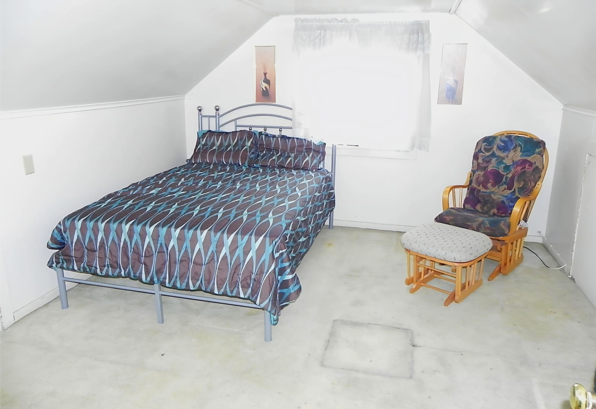 Little Ferry, New Jersey, 07643, United States, 4 Bedrooms Bedrooms, ,2 BathroomsBathrooms,Residential,For Sale,1975416