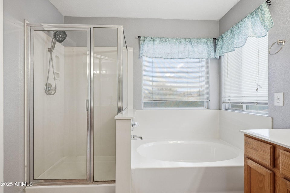 Phoenix, Arizona, 85048, United States, 4 Bedrooms Bedrooms, ,3 BathroomsBathrooms,Residential,For Sale,2009259