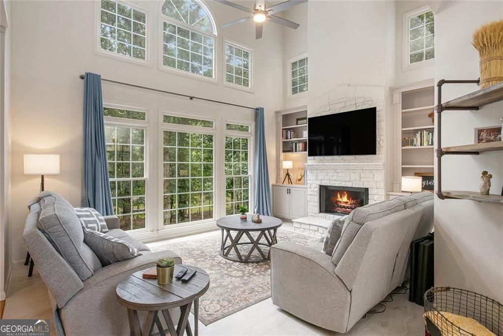 Flowery Branch, Georgia, 30542, United States, 5 Bedrooms Bedrooms, ,4 BathroomsBathrooms,Residential,For Sale,1914640