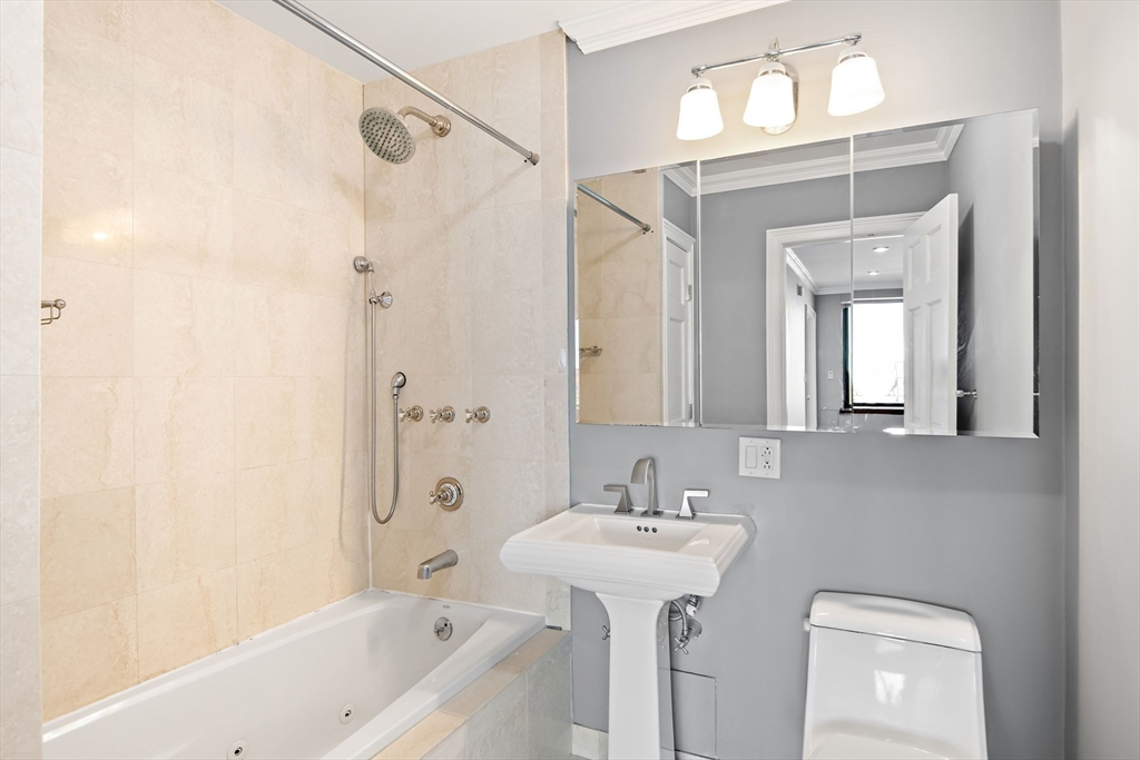 Boston, Massachusetts, 02110, United States, 1 Bedroom Bedrooms, ,1 BathroomBathrooms,Residential,For Sale,1738922