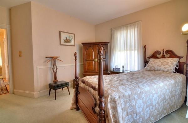 Quincy, Massachusetts, 02169, United States, 4 Bedrooms Bedrooms, ,2 BathroomsBathrooms,Residential,For Sale,1942556