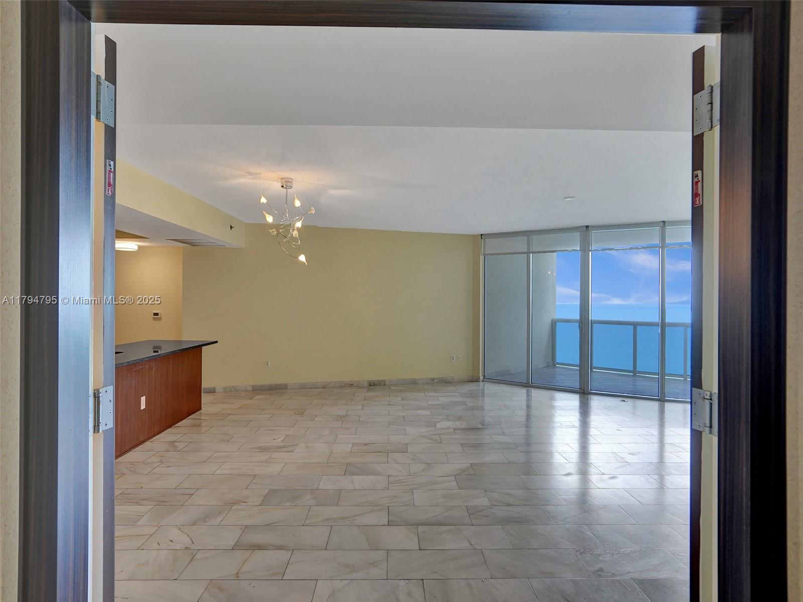 Sunny Isles Beach, Florida, 33160, United States, 2 Bedrooms Bedrooms, ,3 BathroomsBathrooms,Residential,For Sale,1794345