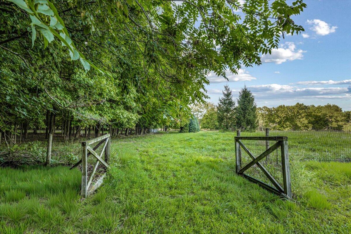 La Porte, Indiana, 46350, United States, 2 Bedrooms Bedrooms, ,Residential,For Sale,1868800