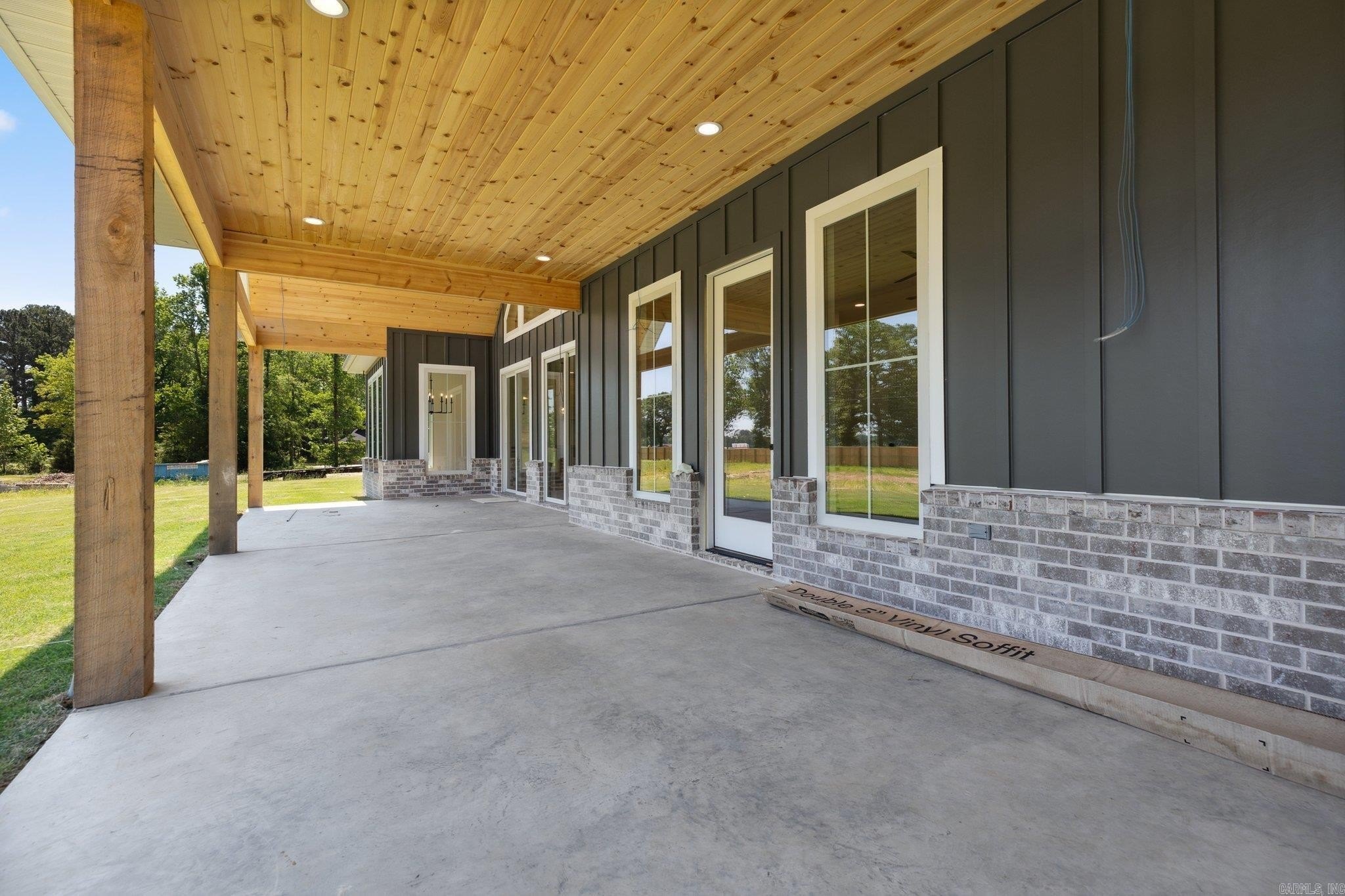 Benton, Arkansas, 72019, United States, 4 Bedrooms Bedrooms, ,4 BathroomsBathrooms,Residential,For Sale,1943395