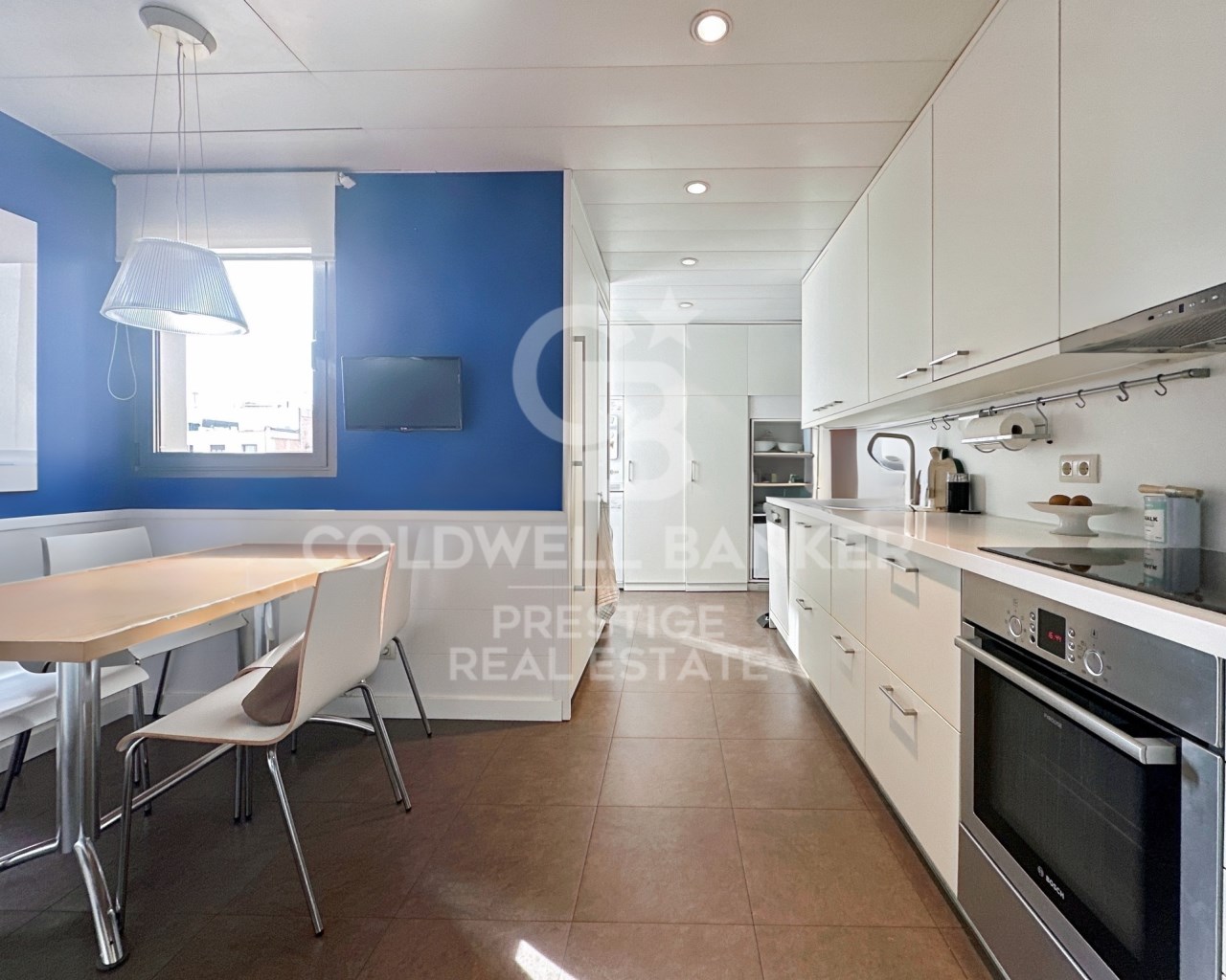 Barcelona, Catalonia, ES, 4 Bedrooms Bedrooms, ,3 BathroomsBathrooms,Residential,For Sale,1526005