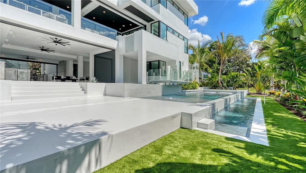 Sarasota, Florida, 34239, United States, 5 Bedrooms Bedrooms, ,8 BathroomsBathrooms,Residential,For Sale,1991570