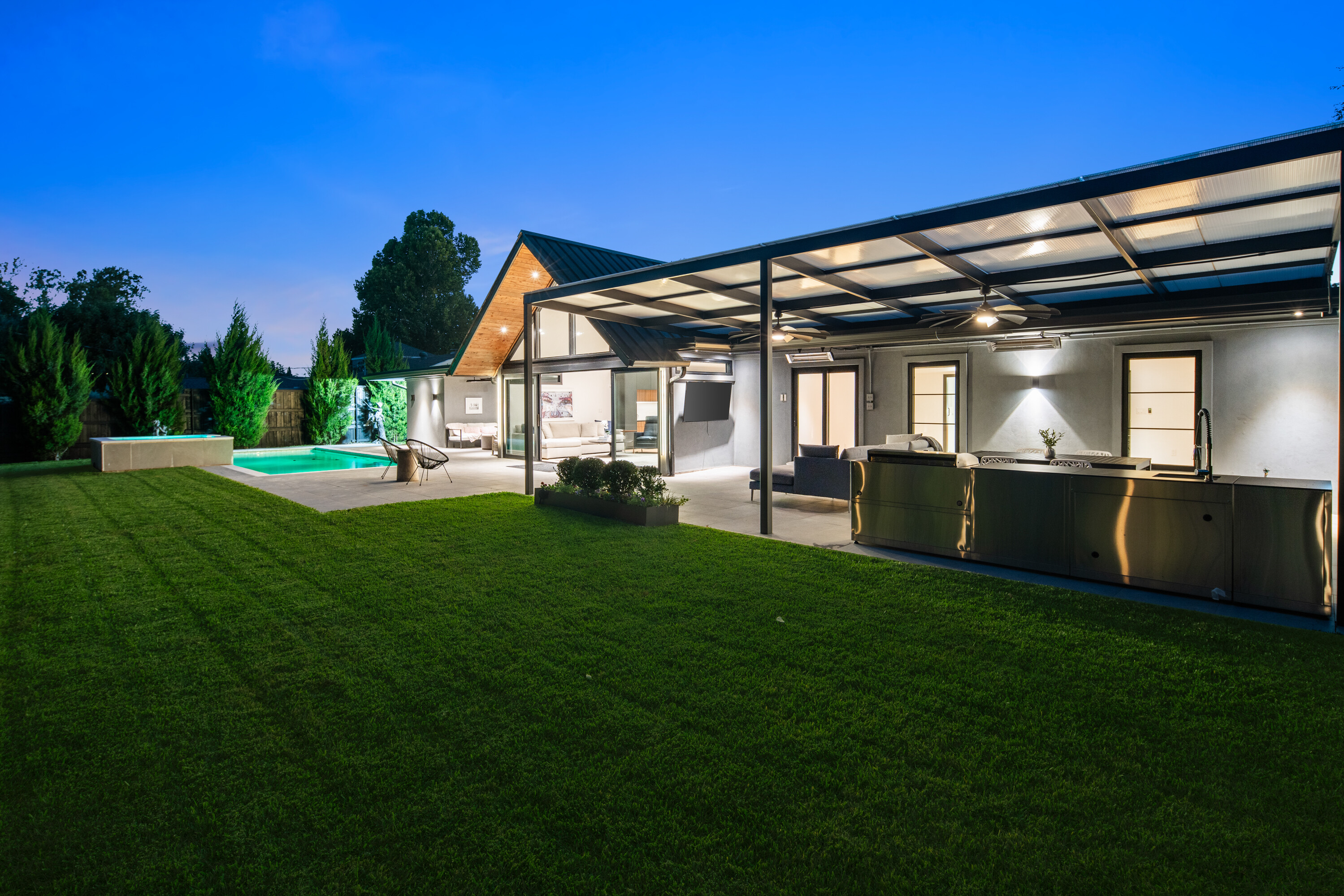  Sophisticated, Remodeled Contemporary Home Located in Preston Hollow - 物件實景