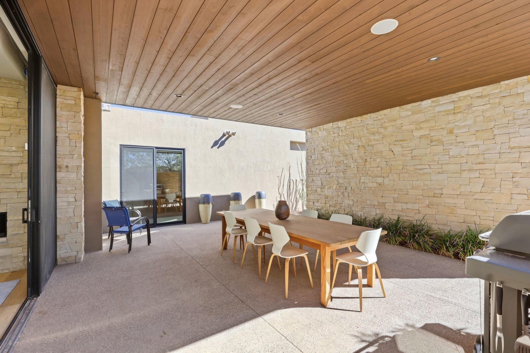  Warm Desert Modern Single Level Living in the Gated side of the Ledges Course - 物件實景