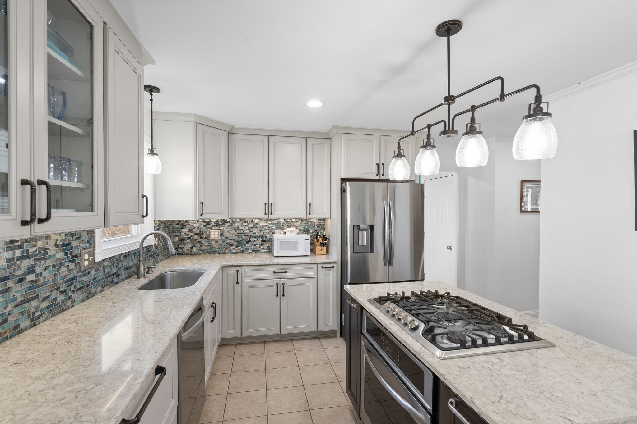 Lewisburg, Tennessee, 37091, United States, 4 Bedrooms Bedrooms, ,3 BathroomsBathrooms,Residential,For Sale,1999662