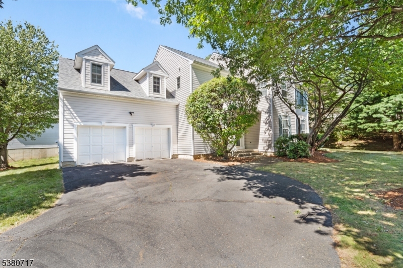 Bernards Twp., New Jersey, 07920, United States, 5 Bedrooms Bedrooms, ,4 BathroomsBathrooms,Residential,For Sale,1933609